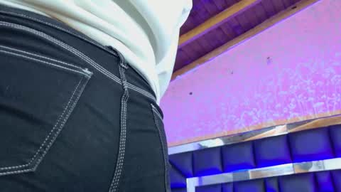 Sofia online show from 10.23.25