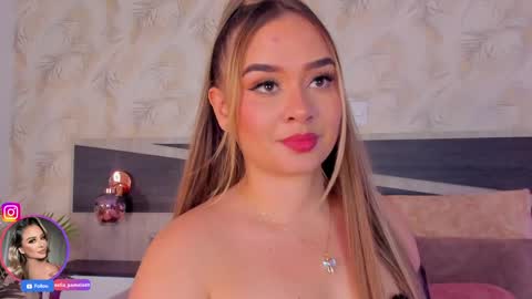 Snapshot of sofia_pamela_ chatting on 04.18.26 online show from 04.18.26