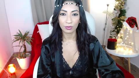 Snapshot of sofia_perez___ chatting on 12.15.24 Sofi online show from 12.15.24