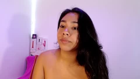 Snapshot of sofia_rios07 chatting on 11.18.25 IG online show from 11.18.25