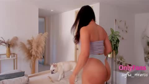 sofia_rivers_ online show from 05.04.26
