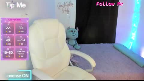 Snapshot of sofia_thomson_t chatting on 01.17.25 Sofia Thomson online show from 01.17.25