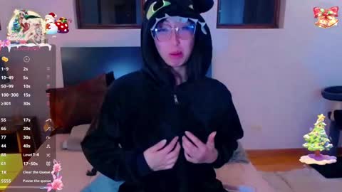 Snapshot of sofia_vanner chatting on 12.16.24 SOFIA online show from 12.16.24