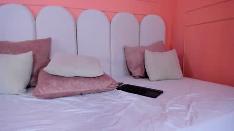 Sofia Lopez online show from 11.13.25