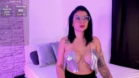 Snapshot of sofiaalarson chatting on 05.07.26 sofiaalarson online show from 05.07.26