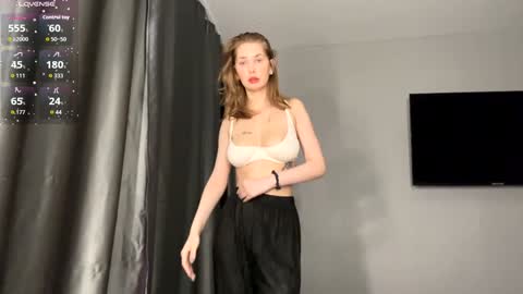 Hi My name is Sofia Welcome to my room Please thumbs up - its important online show from 02.11.26