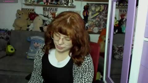 Snapshot of sofiacammy chatting on 12.20.24 Sofia online show from 12.20.24