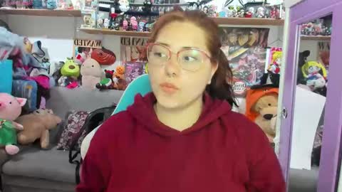 Snapshot of sofiacammy chatting on 10.20.25 Sofia online show from 10.20.25