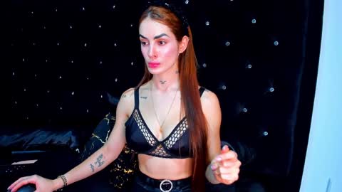 Snapshot of sofiacarter__ chatting on 12.26.24 SofiaCarter online show from 12.26.24