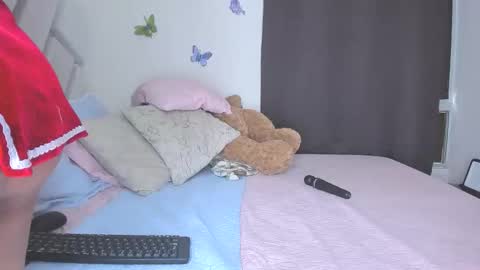 sofiacastillo01 online show from 10.31.25