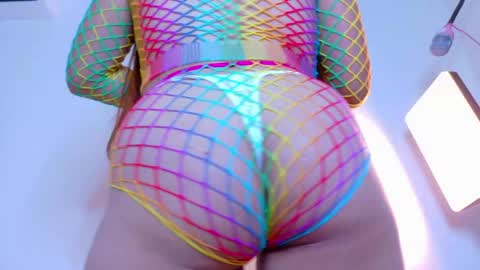 SOFIA DIAMOND  online show from 05.16.26