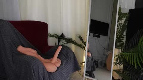 Snapshot of sofiafoster chatting on 11.16.25 Sofia online show from 11.16.25