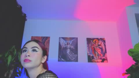 Snapshot of sofialeenss chatting on 12.21.25 Sofia online show from 12.21.25