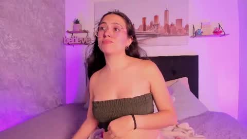 sofialujan_ online show from 06.19.26