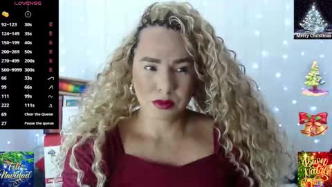 Snapshot of sofiamadisson chatting on 12.28.24 Sofia Madisson online show from 12.28.24