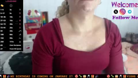 Snapshot of sofiamadisson chatting on 01.15.25 Sofia Madisson online show from 01.15.25