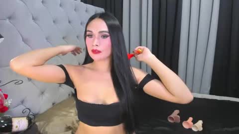 sofiamojic online show from 07.06.26