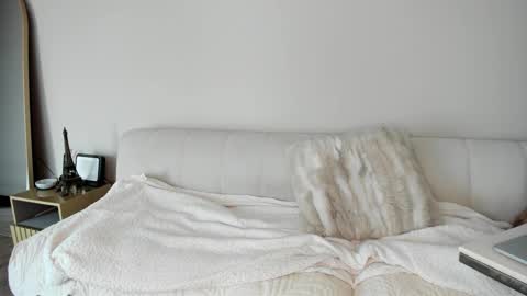 Snapshot of sofiaskyy chatting on 02.10.26 SOFIA online show from 02.10.26