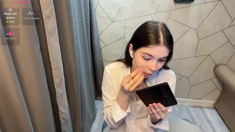 Sofia online show from 04.08.26