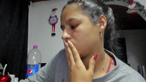 Danna Sofia online show from 12.10.24