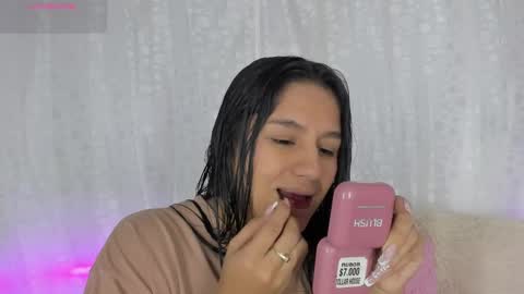 Danna Sofia online show from 01.20.25