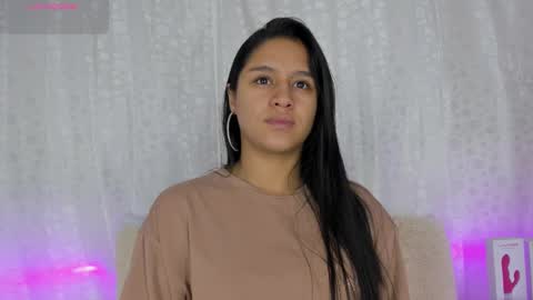 Danna Sofia online show from 01.21.25