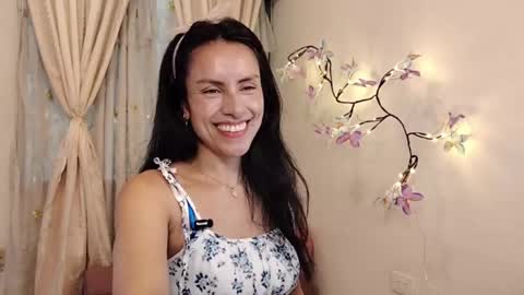 Sofi Bella online show from 04.26.26