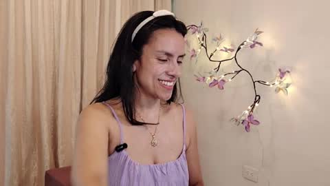 Sofi Bella online show from 05.03.26