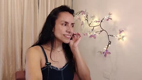 Sofi Bella online show from 05.06.26