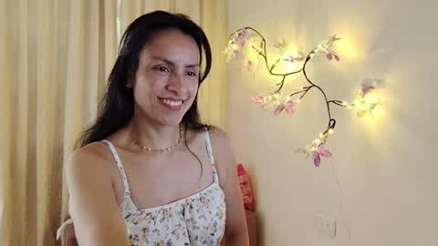 Sofi Bella online show from 05.17.26