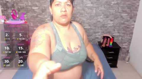Snapshot of sofie_storm chatting on 02.27.25 Vicky online show from 02.27.25