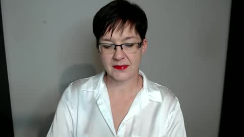 Sofie Velvet online show from 12.02.24