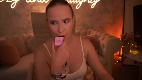 Sofie online show from 08.07.26