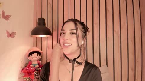 Snapshot of sofiesoft chatting on 01.13.26 Sofie online show from 01.13.26