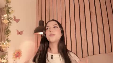 Snapshot of sofiesoft chatting on 01.14.26 Sofie online show from 01.14.26