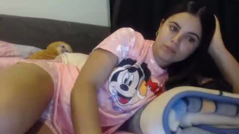 Snapshot of sofigarcia17 chatting on 01.05.25 sofi online show from 01.05.25