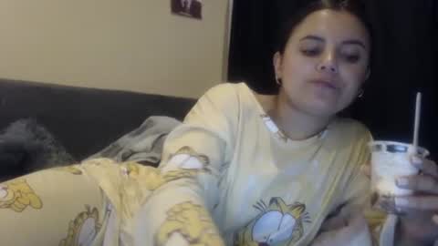 Snapshot of sofigarcia17 chatting on 12.15.25 sofi online show from 12.15.25