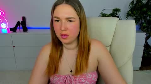 Snapshot of sofii_darling chatting on 03.04.26 sofii_darling online show from 03.04.26