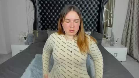 Snapshot of sofii_darling chatting on 03.08.26 sofii_darling online show from 03.08.26