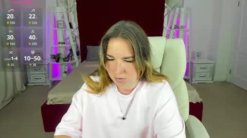 sofii_darling online show from 06.12.26