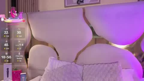 Snapshot of sofii_jones chatting on 03.10.26 sofii_jones online show from 03.10.26