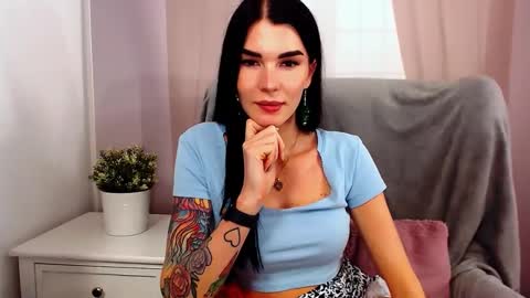 Snapshot of sofiiadream chatting on 12.19.24 sofiiadream online show from 12.19.24