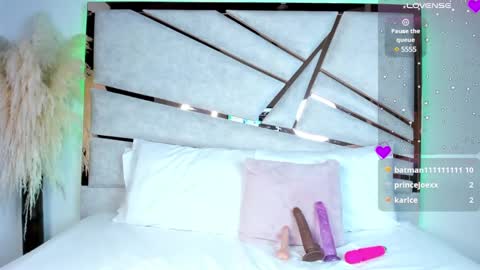 Snapshot of sofijohnsonx chatting on 03.05.25 sofijohnsonx online show from 03.05.25