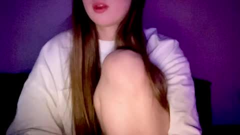Snapshot of sofinovvak chatting on 05.24.26 Sofi online show from 05.24.26