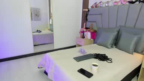      online show from 06.12.26