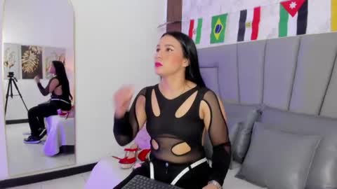      online show from 07.05.26