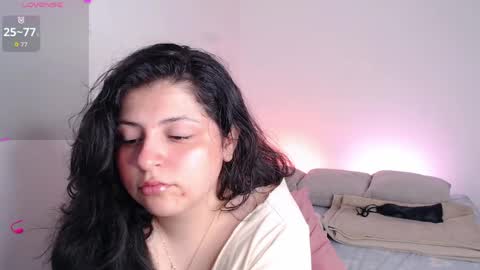 Snapshot of sofix_ chatting on 05.07.26 Lau online show from 05.07.26