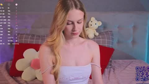 Snapshot of soft_babe chatting on 06.06.26 Milisa online show from 06.06.26
