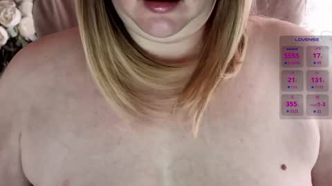 Snapshot of soft_body chatting on 10.07.25 Hi Im Sofia online show from 10.07.25