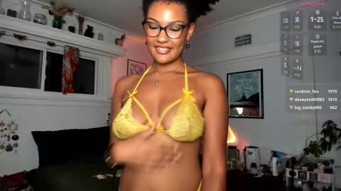 Snapshot of softbby123 chatting on 09.12.25 Chloe Kiwi online show from 09.12.25